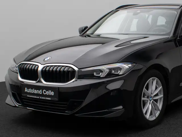 BMW 3 Series view 15