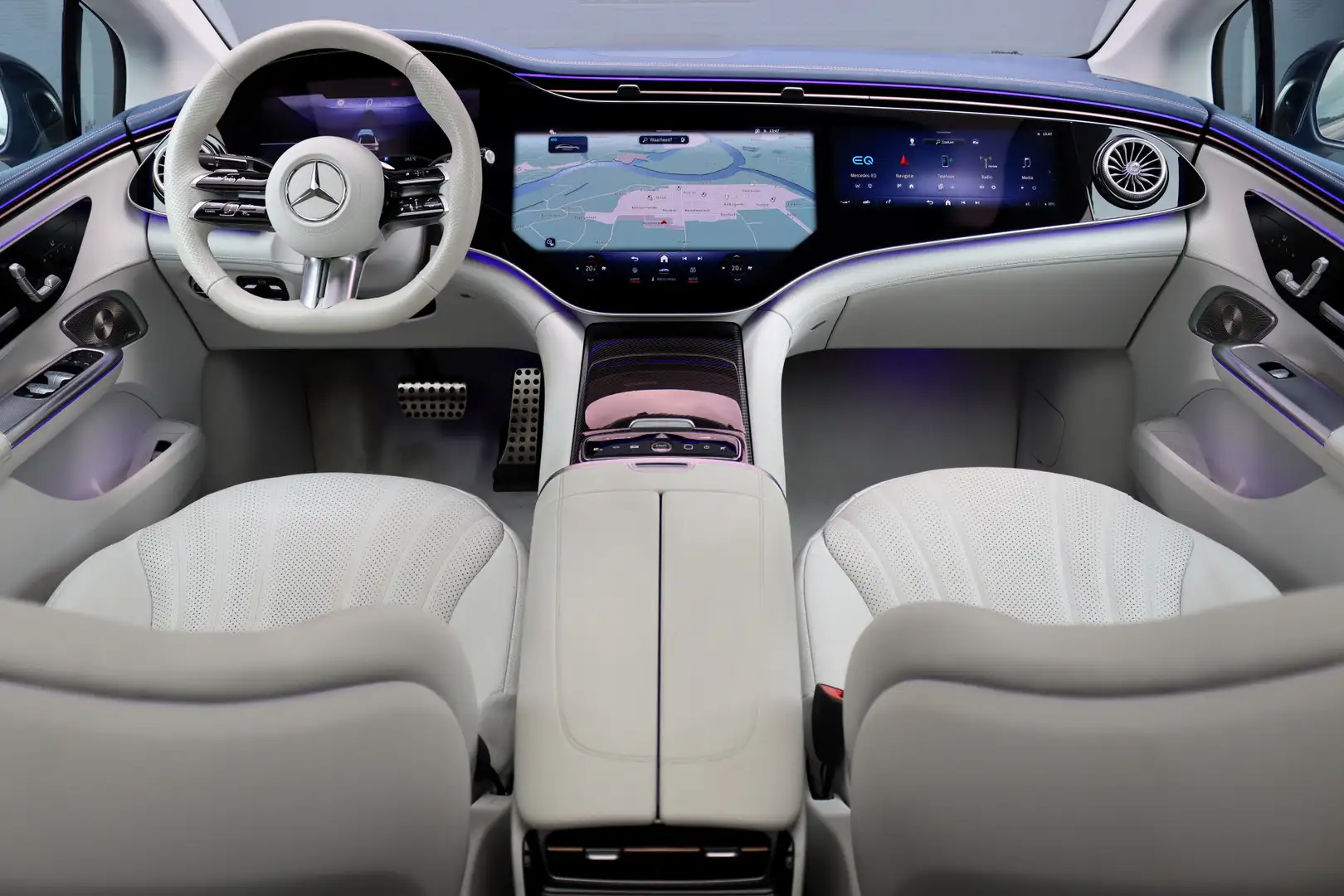 Mercedes-Benz EQE 300 AMG Line 89 kWh | Hyperscreen | Airmatic | Distron Zwart - 2