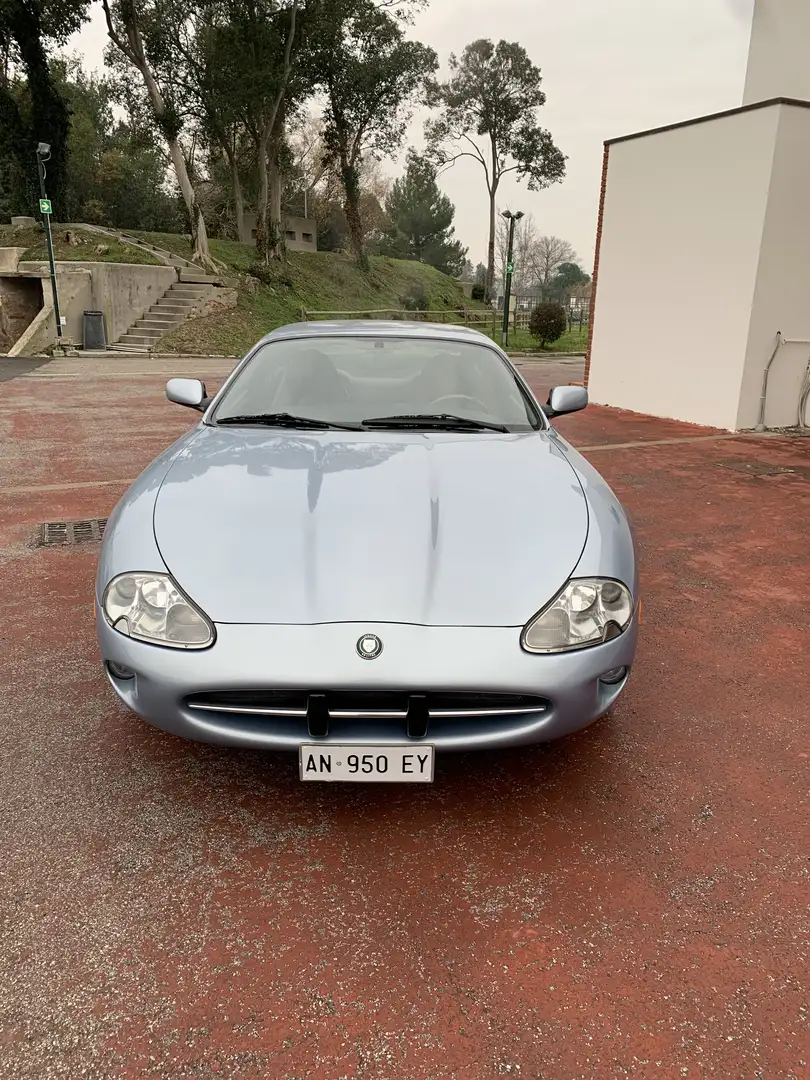 Jaguar XK8 Coupe 4.0 - 1