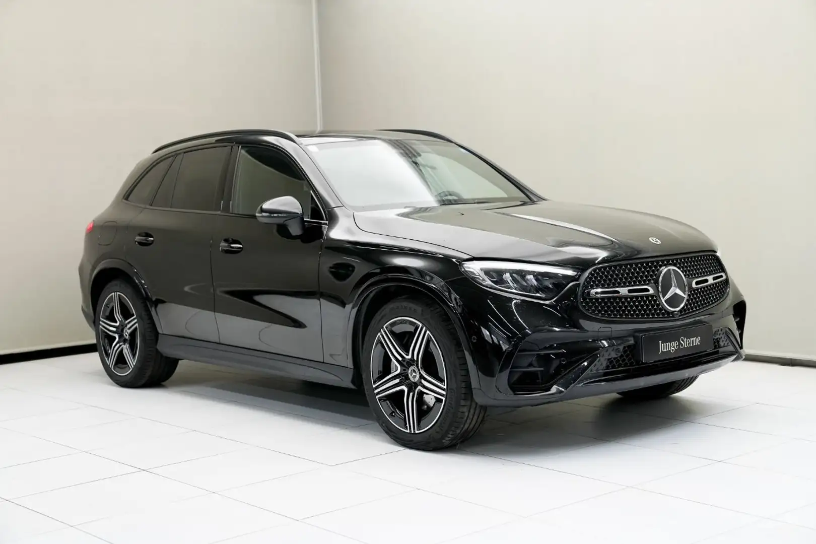 Mercedes-Benz GLC 200 d 4MATIC Österreich-Edition Sport S-Sitz Schwarz - 2