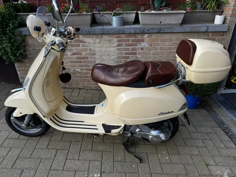 Vespa LXV 125 - foto 2