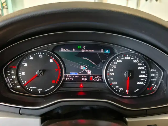 Audi A4 Avant view 12