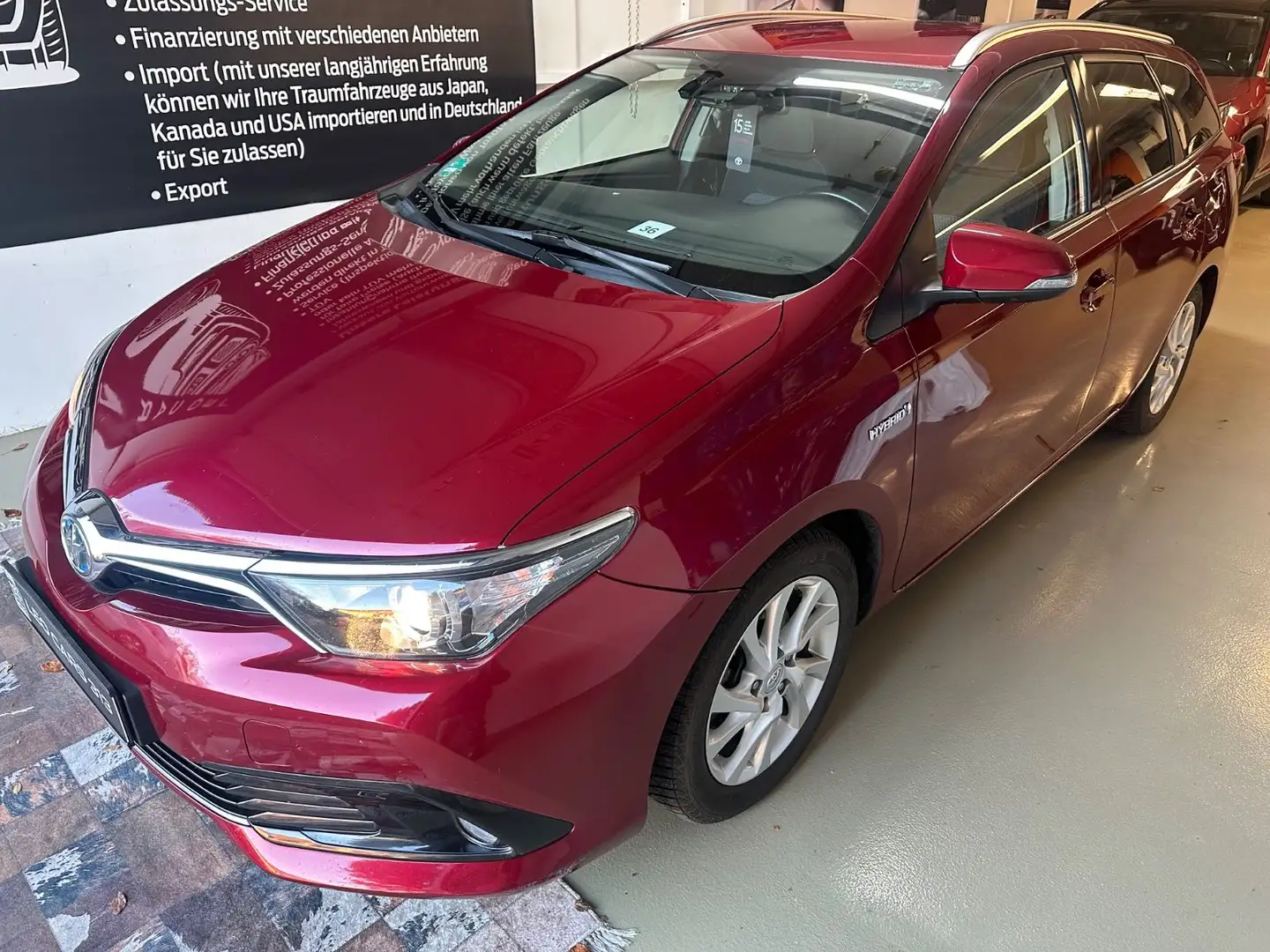 Toyota Auris Touring Sports 1,8 Hybrid Edition-S+ - 1