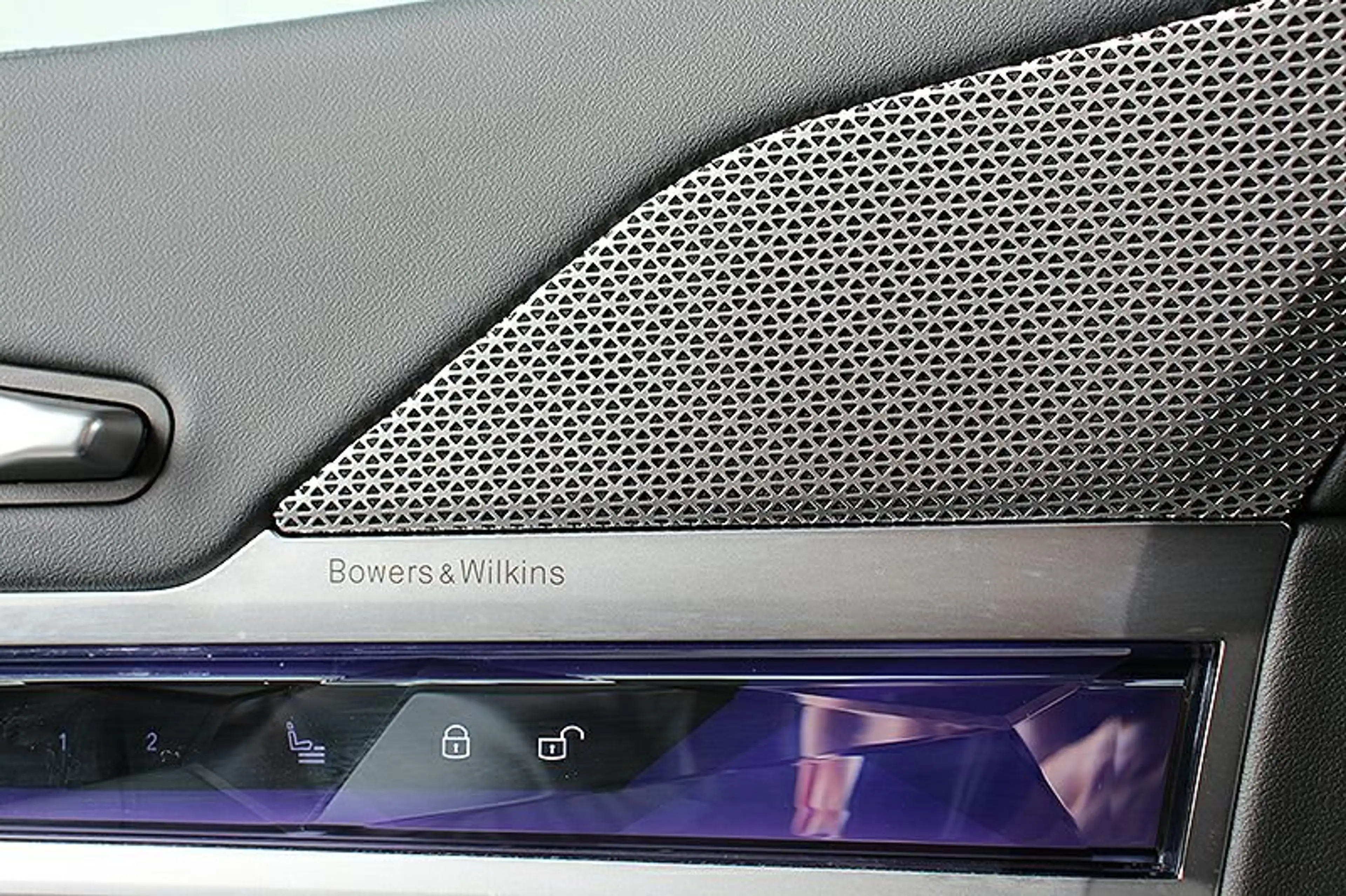 BMW 740 d xDr M Sport 21Zoll AHK Standh ACC Panorama — photo 15
