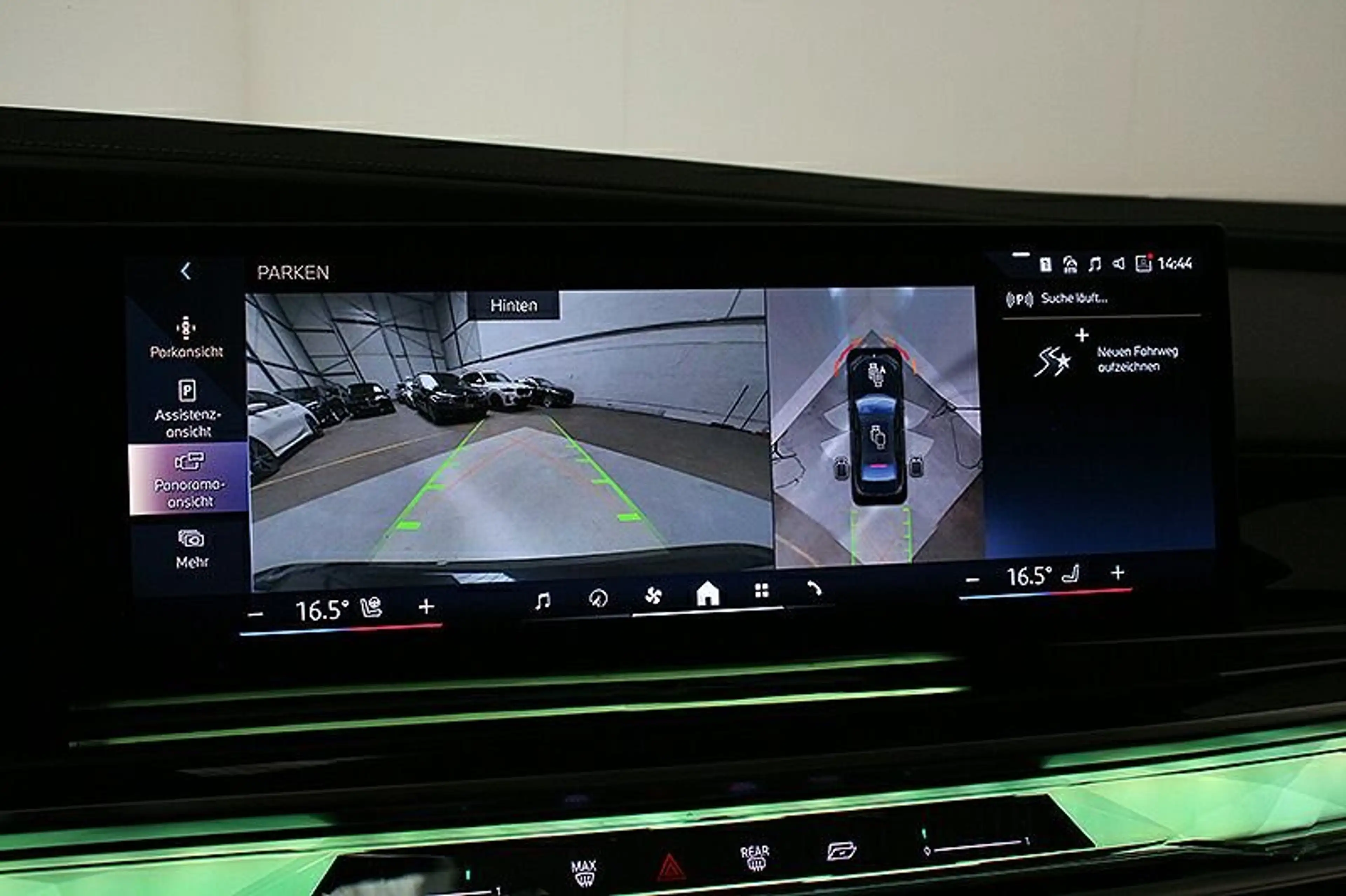 BMW 740 d xDr M Sport 21Zoll AHK Standh ACC Panorama — photo 11