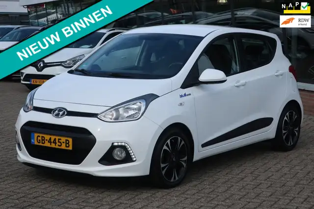Hyundai i10 1.0i i-Motion Comfort Plus. CRUISEC_CLIMA.C_NAP_1e
