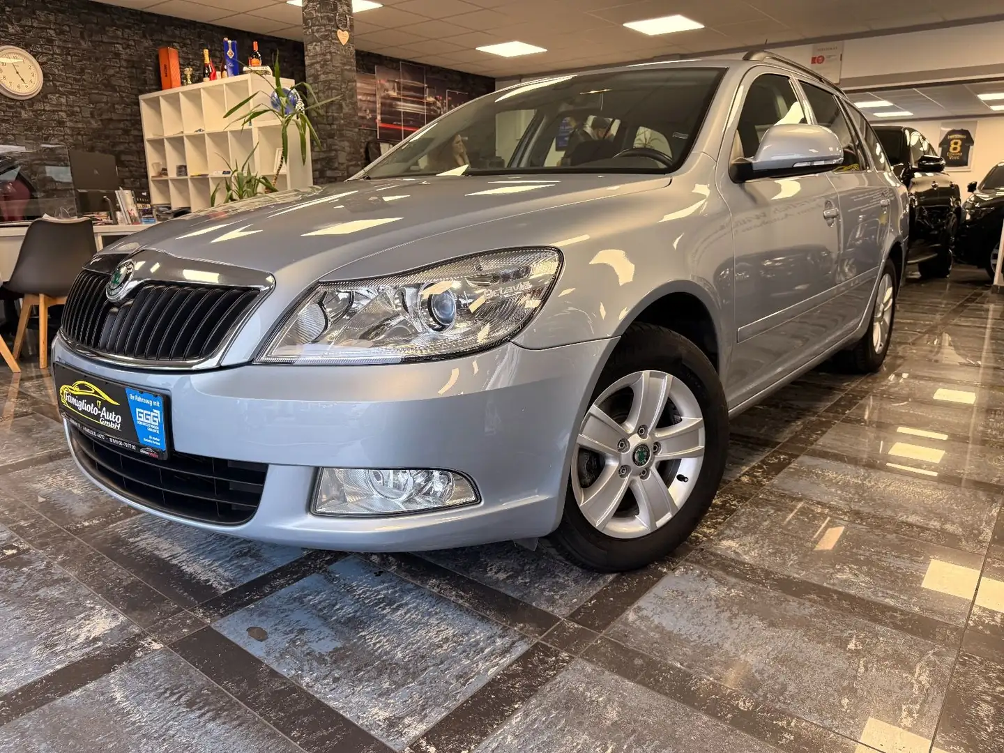 Skoda Octavia Combi Impuls Edition*SHZ*Klimaauto*AHK Bleu - 1