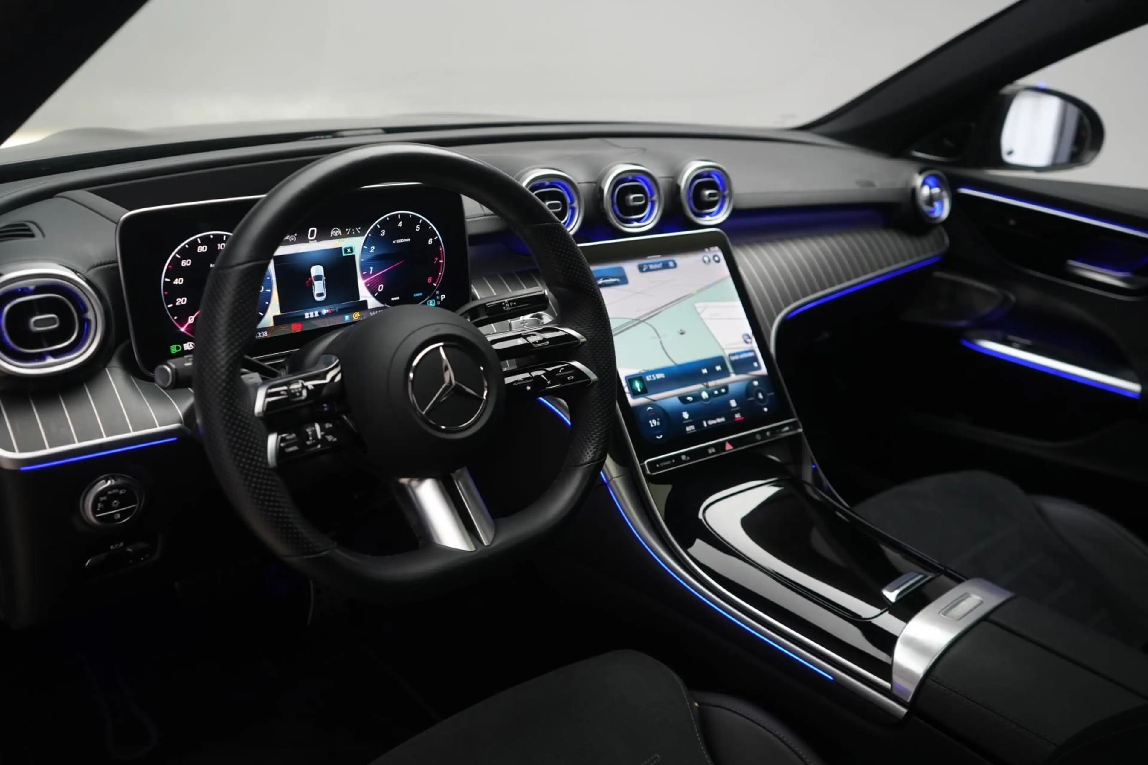 Mercedes-Benz C 300 9G-Tronic AMG Distronic/HUD/Kamera/Burmest — photo 15