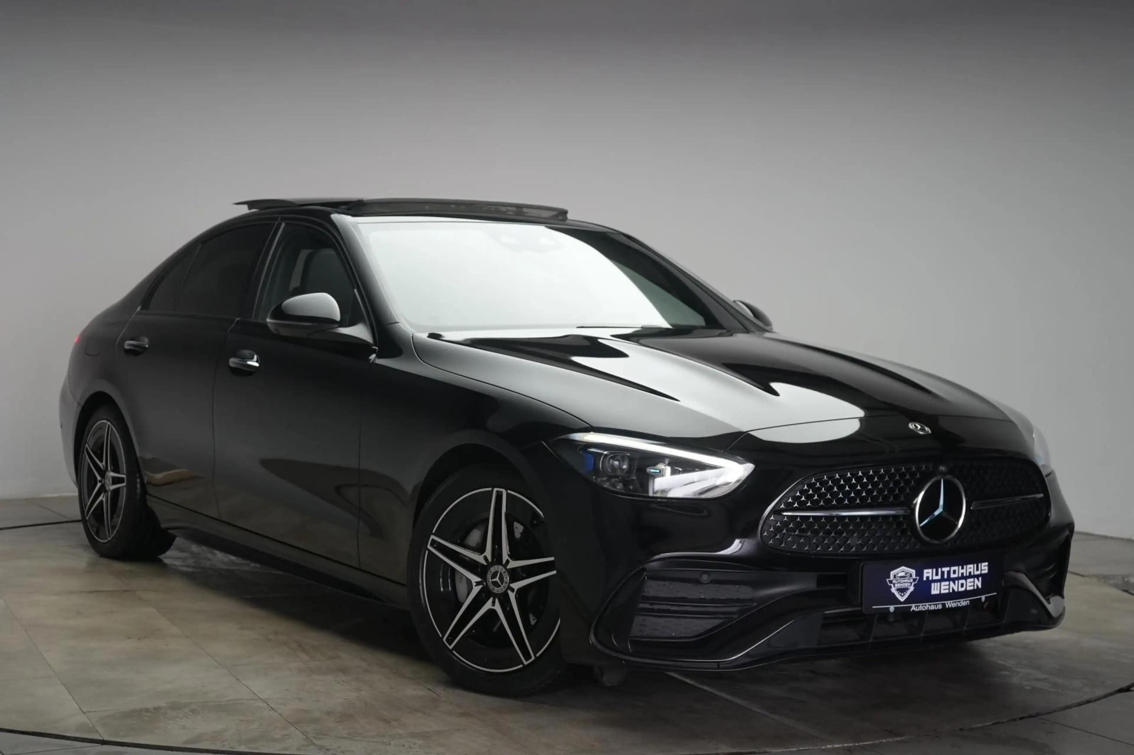 Mercedes-Benz C 300 9G-Tronic AMG Distronic/HUD/Kamera/Burmest
