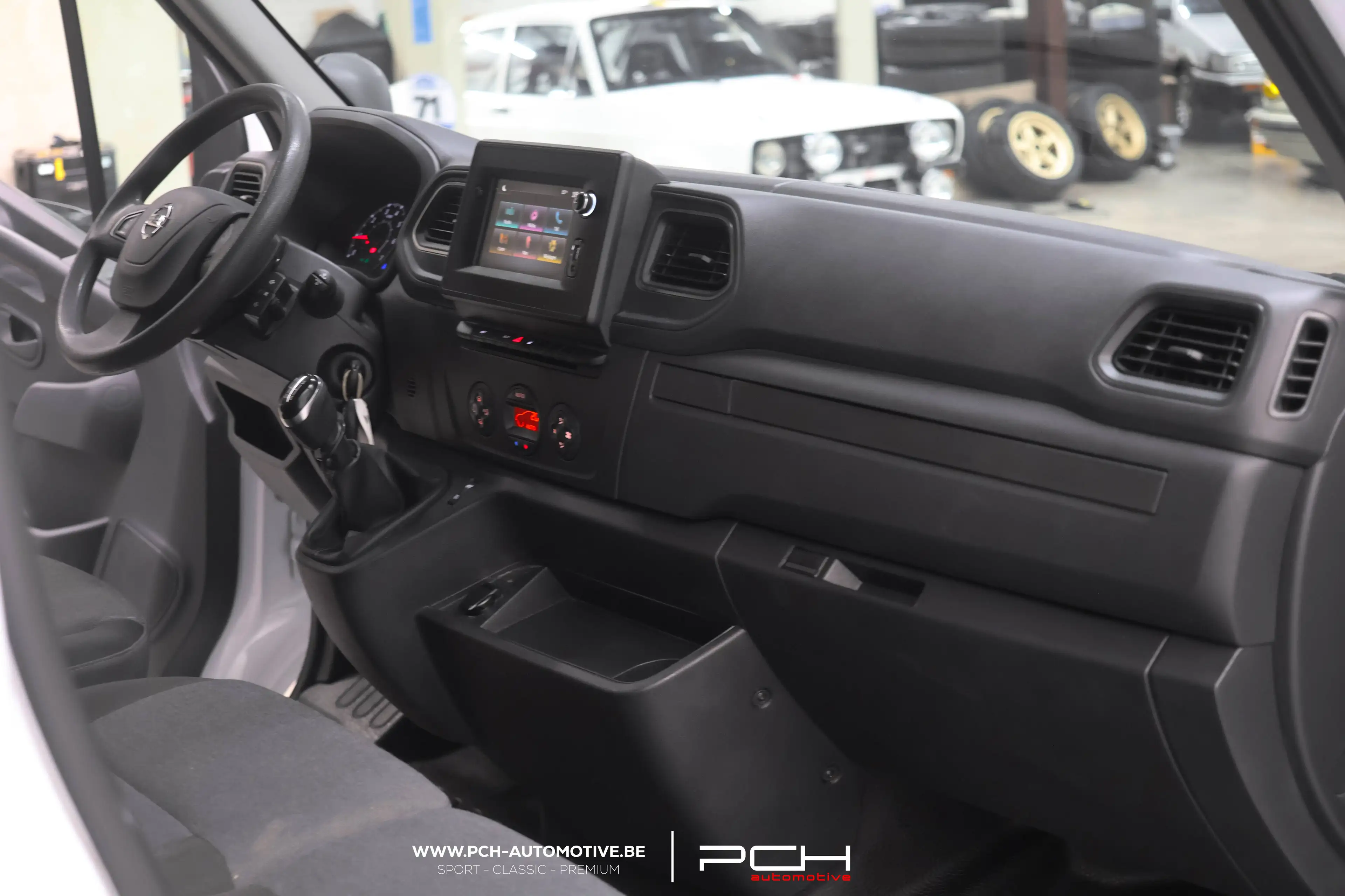 Nissan NV400 3500 2.3 dCi 136cv Optima - L2H2 - TVAC — photo 14
