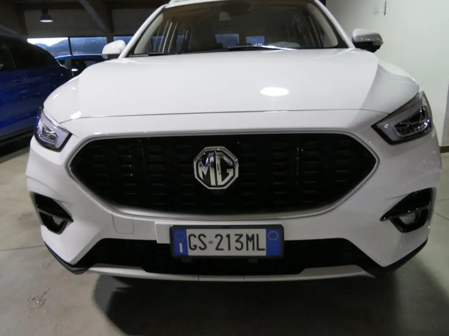 MG ZS 1.5 VTi-tech Luxury Weiß - 2