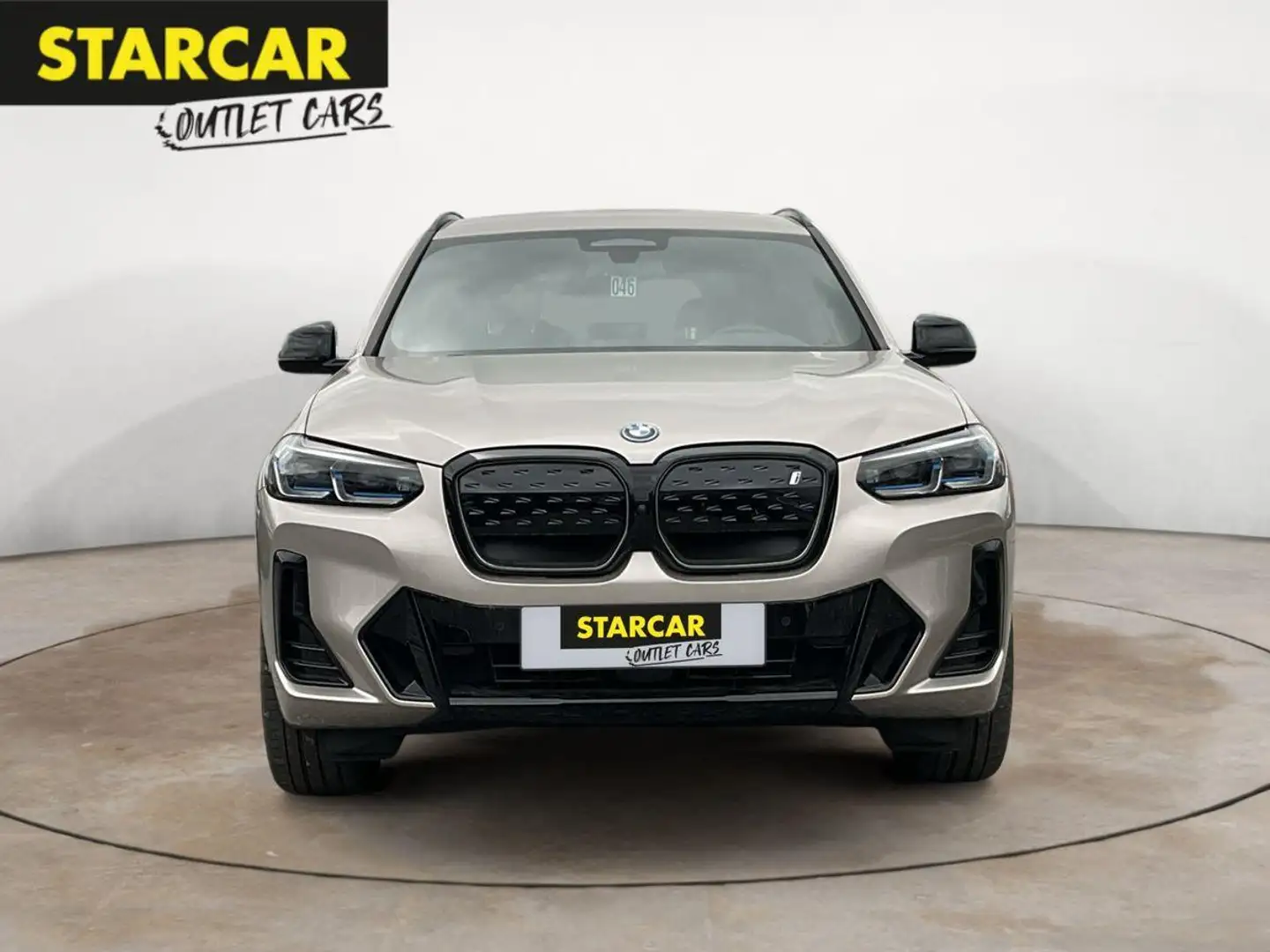 BMW iX3 M-SPORT IMPRESSIVE+PANO+LASER+LEDER+HUD+ACC+AHK+20 Silber - 2