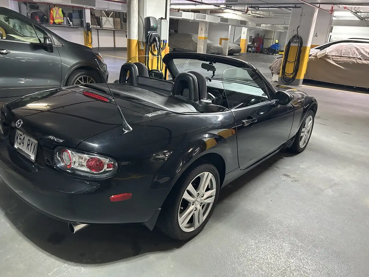 Mazda MX-5 Miata снимка Mazda MX-5 Miata