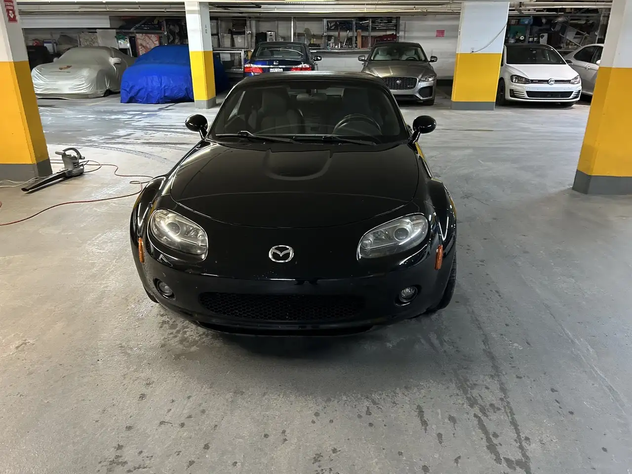 Mazda MX-5 Miata снимка Mazda MX-5 Miata