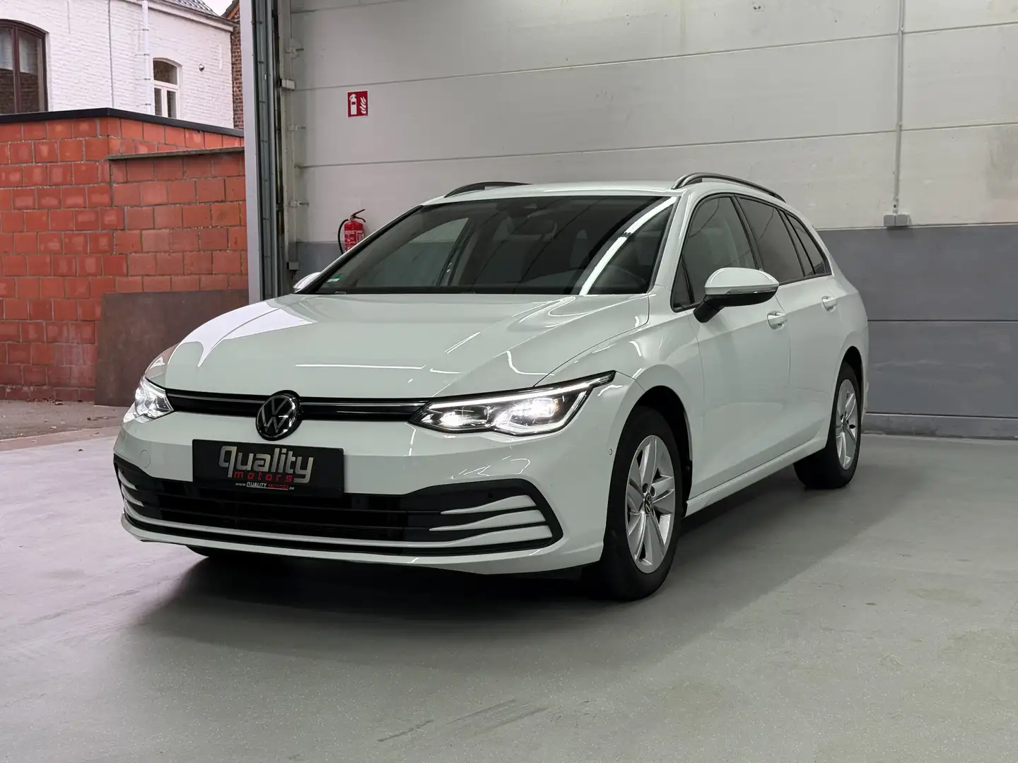 Volkswagen Golf Golf 1.5 TSI // LIFE // ALCANTARA // VARIANT Blanc - 1