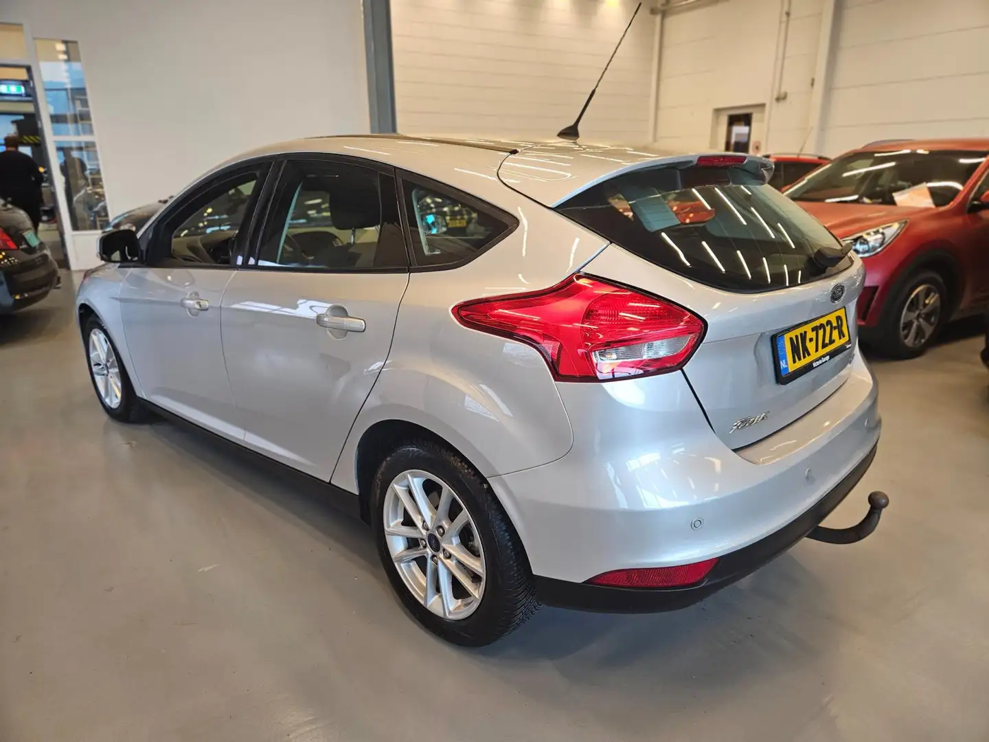 Ford Focus 1.0 Lease Edition Cruise/Trekhaak 69000 km !! Grijs - 2