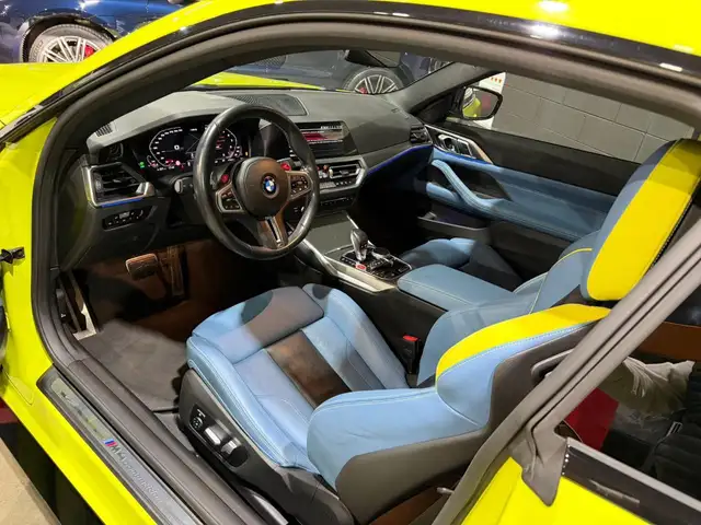 BMW M4 view 12