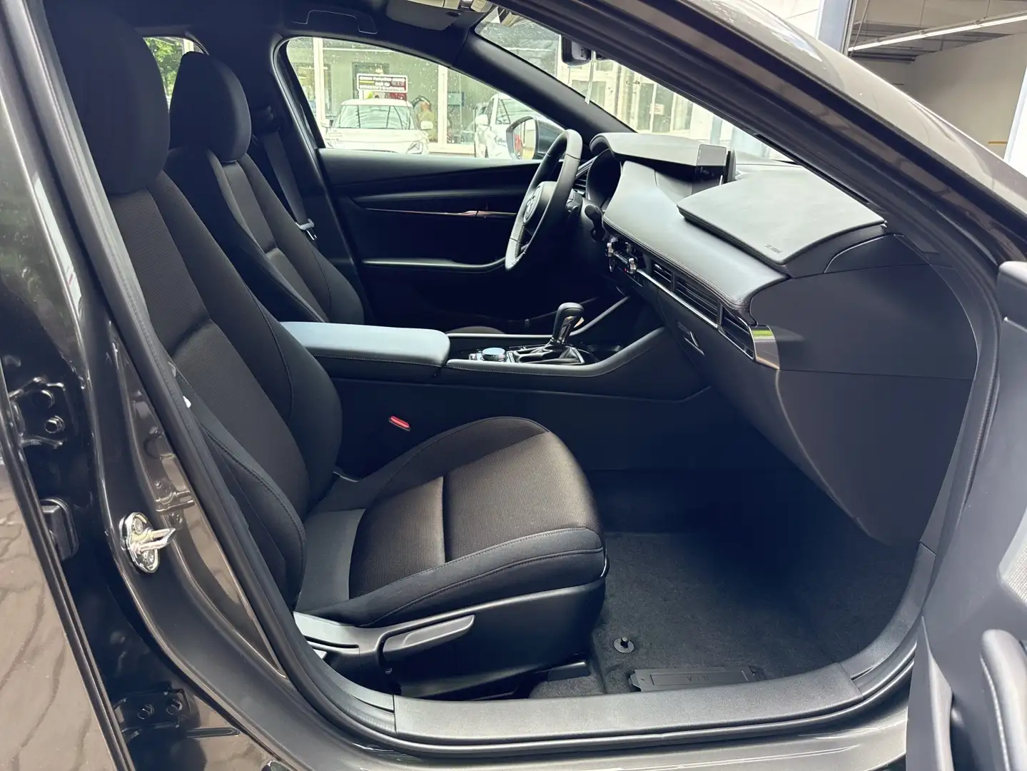 Mazda 3 2.5L e-SKYACTIV G 140ps - 1