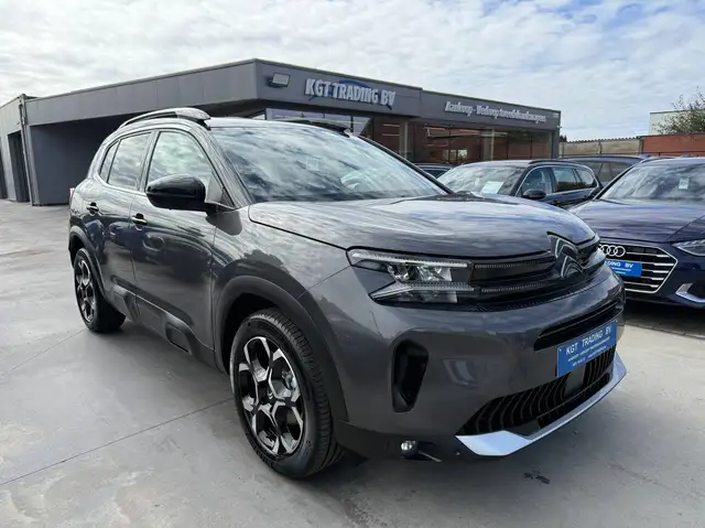 Citroen C5 Aircross view 3