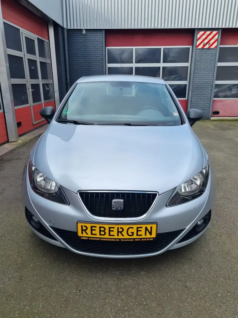 SEAT Ibiza SC 1.2 Style Grijs - 2
