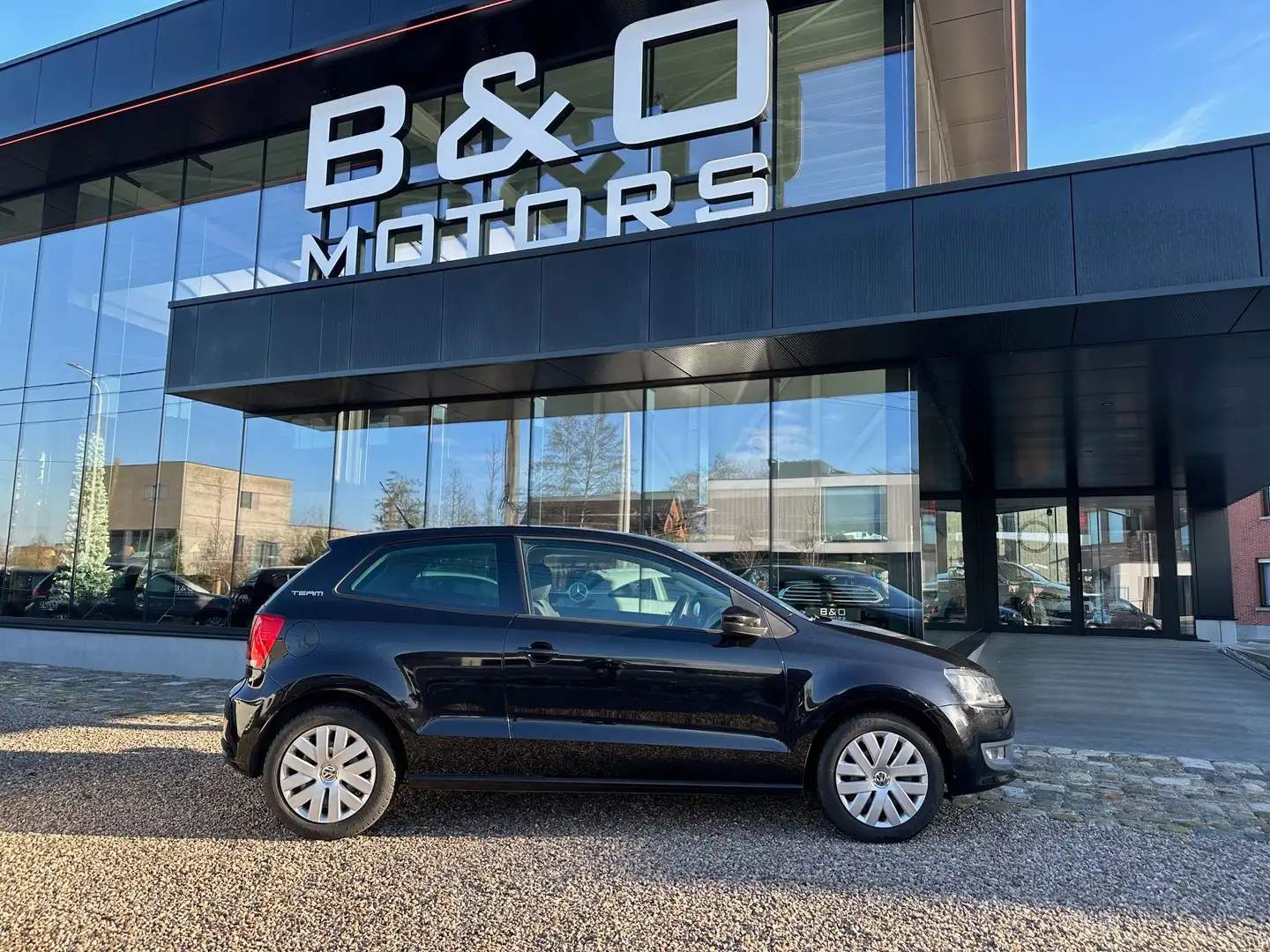 Volkswagen Polo 1.2 TSI TEAM 105 pk,mooie opties ,LEZ ok, Garantie Noir - 2