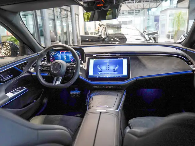 Mercedes-Benz E-Class view 12