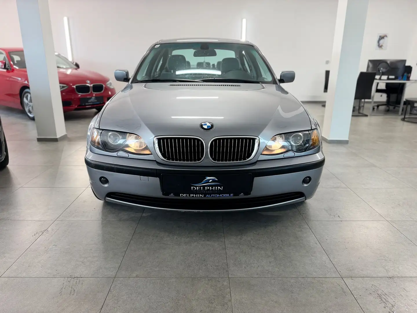BMW 325 i Grau - 2