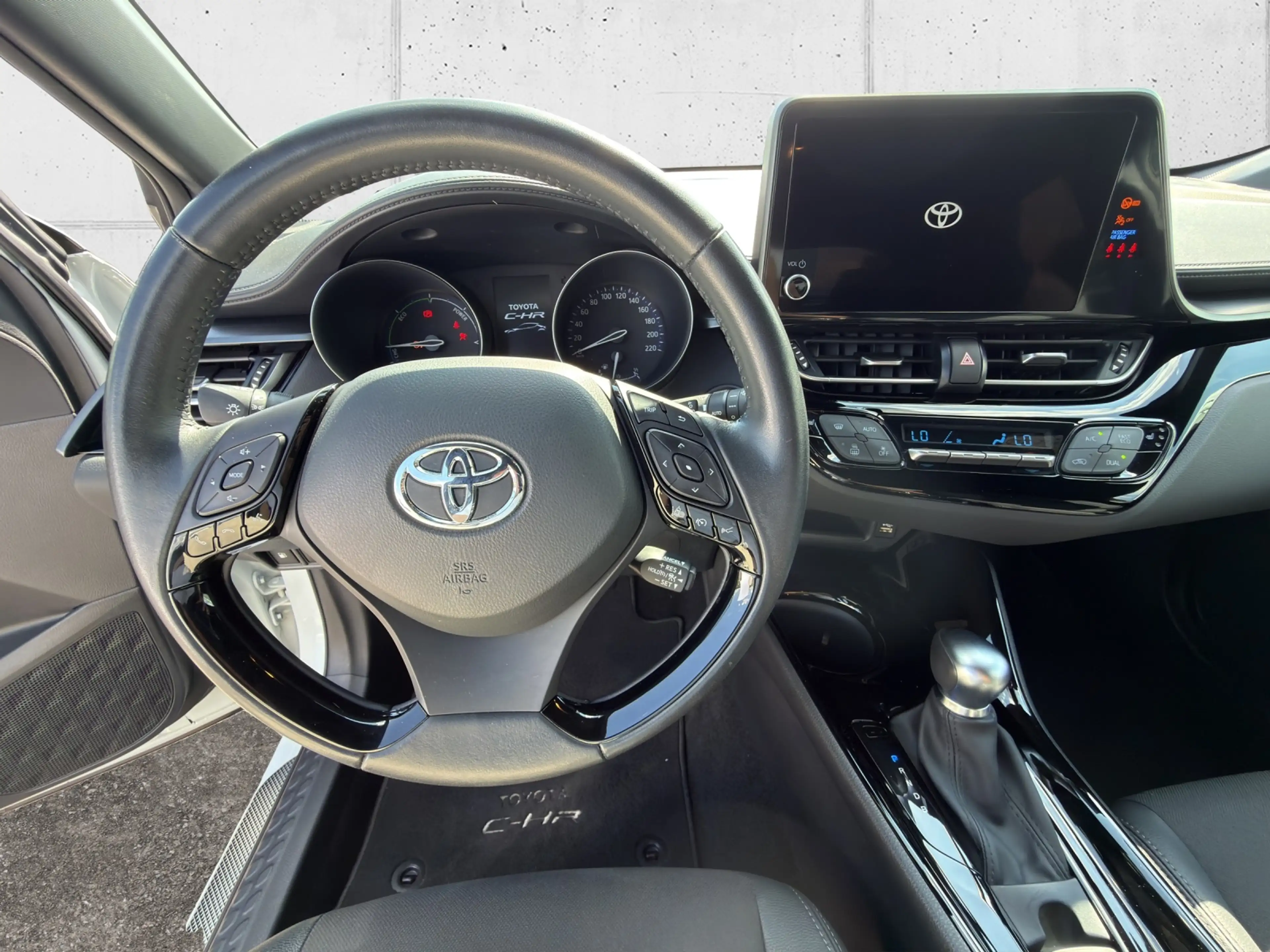 Toyota C-HR Hybrid 1,8 VVT-i C-LUB Aut. 5t. — photo 8