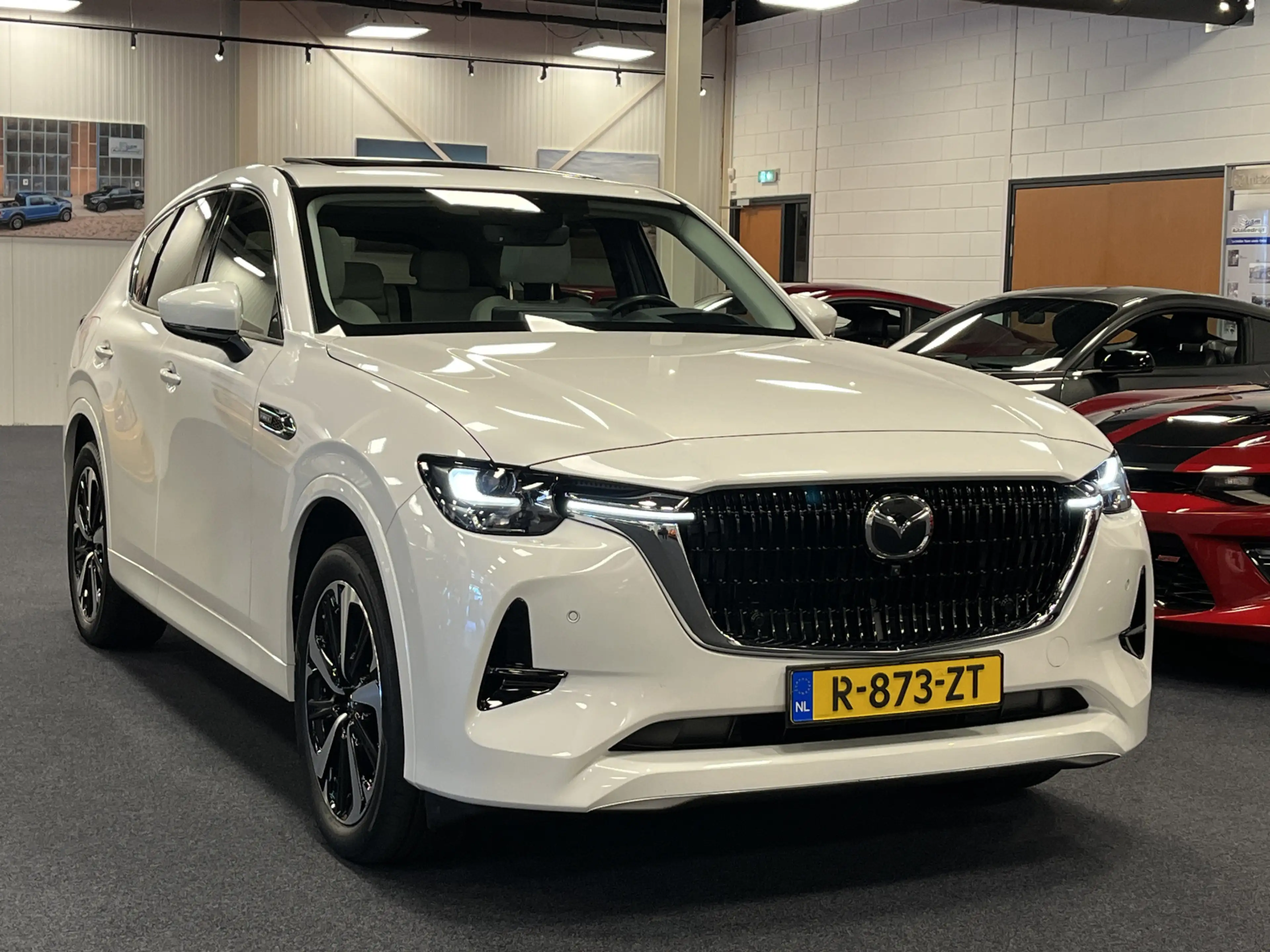 Mazda CX-60 2.5 e-SkyActiv PHEV Automaat 327PK Takumi Met alle — photo 6
