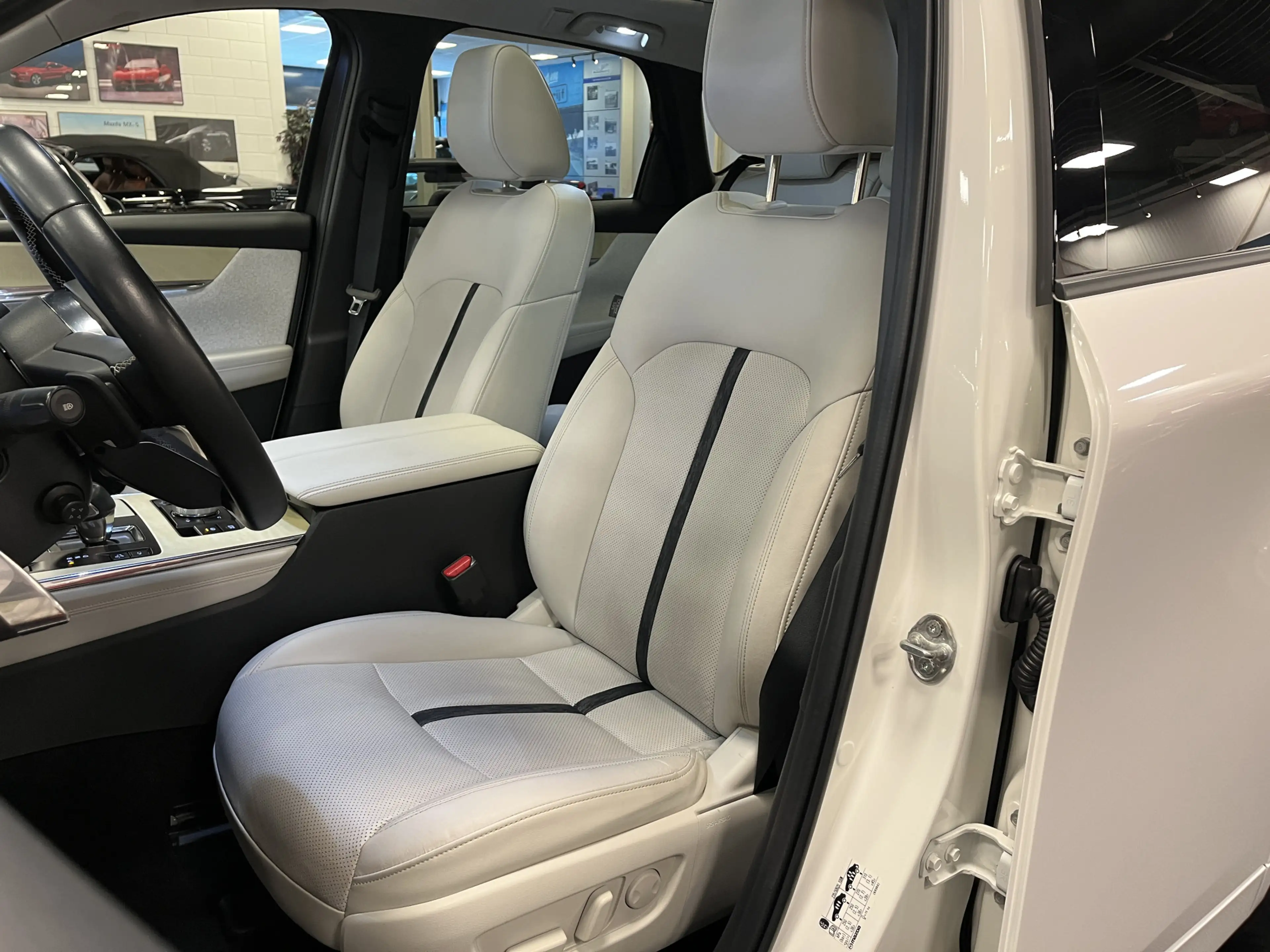 Mazda CX-60 2.5 e-SkyActiv PHEV Automaat 327PK Takumi Met alle — photo 21