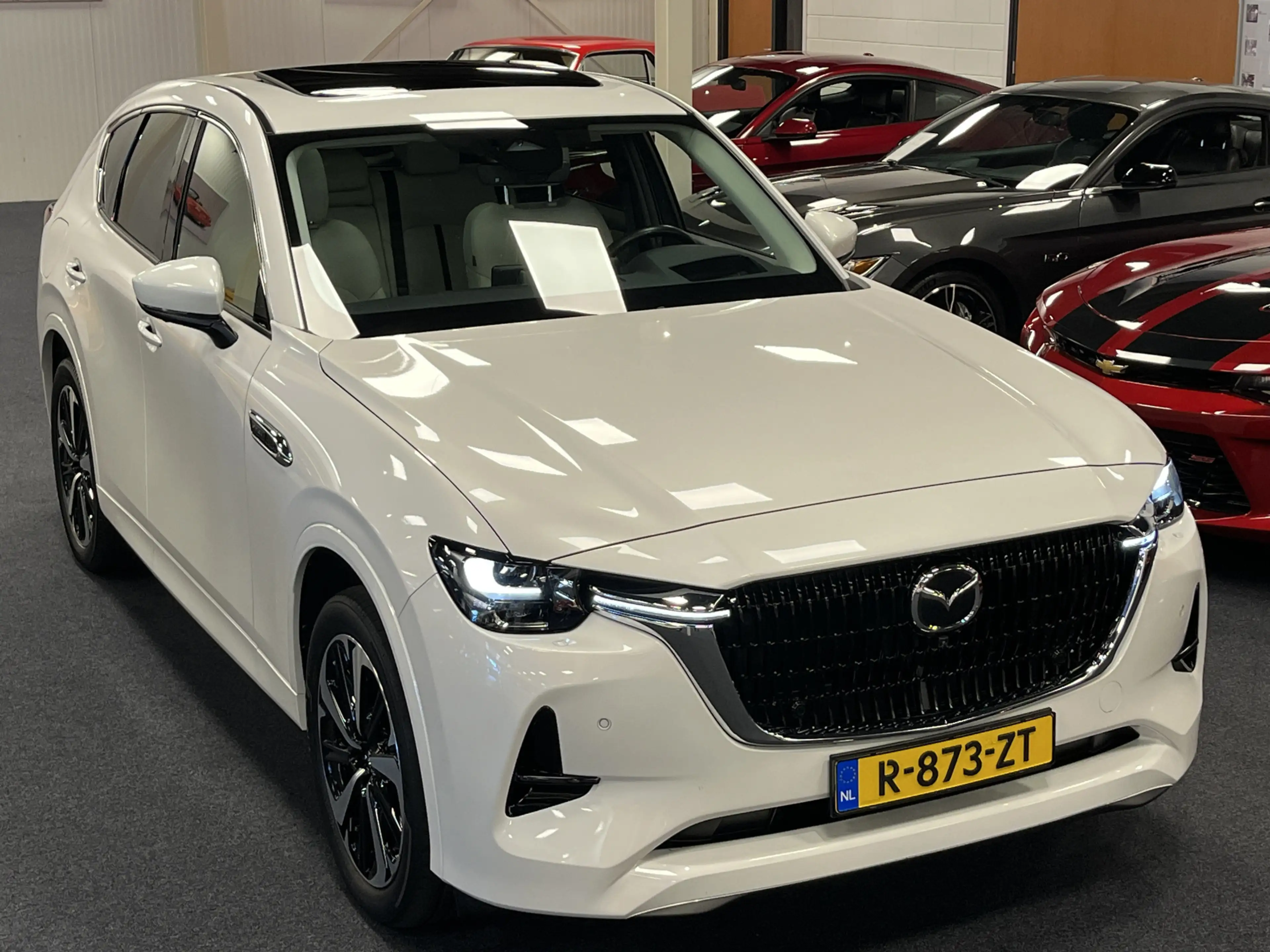Mazda CX-60 2.5 e-SkyActiv PHEV Automaat 327PK Takumi Met alle — photo 5
