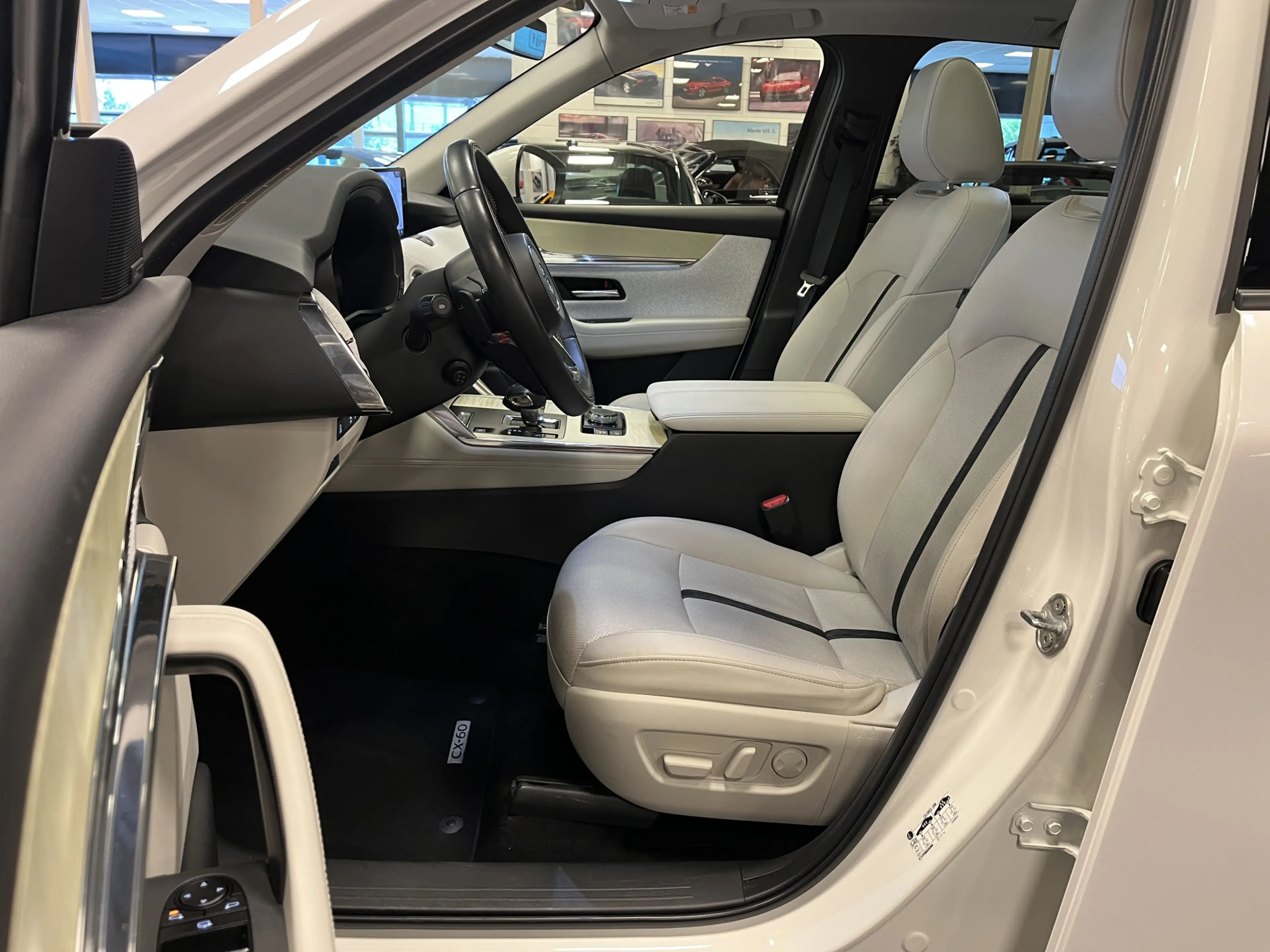 Mazda CX-60 2.5 e-SkyActiv PHEV Automaat 327PK Takumi Met alle — photo 20