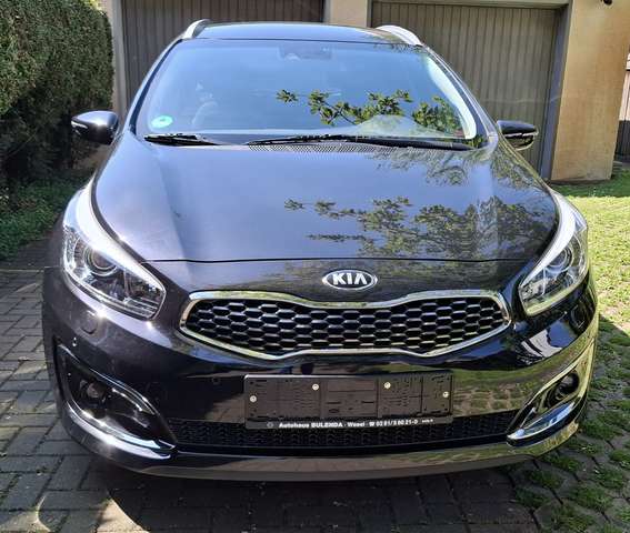 Imagine Kia Ceed SW / cee'd SW Benzin / LPG-AUTOGAS