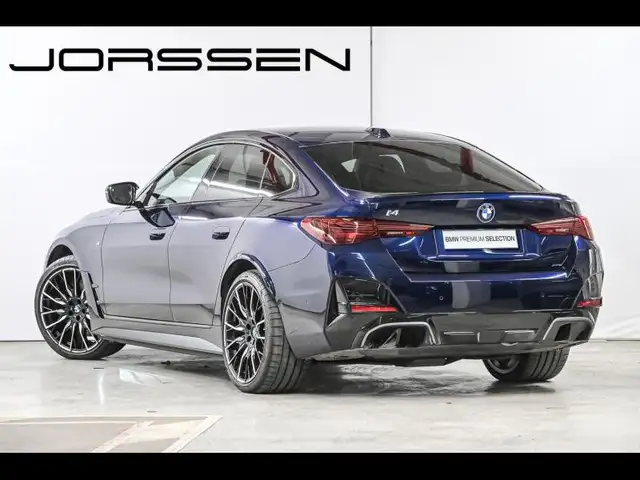 BMW I4 view 5