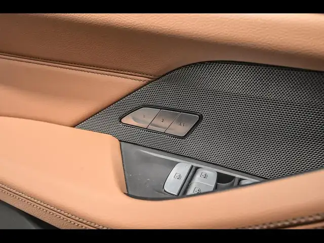 BMW I4 view 19