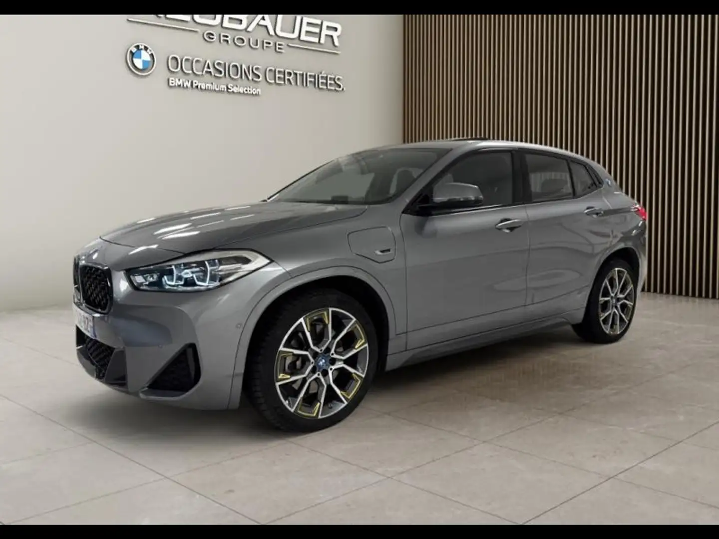 BMW X2 xDrive25eA 220ch Edition Goldplay Euro6d-T 6cv Gris - 1