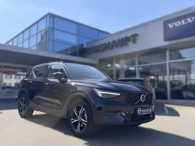 Volvo XC40 B3*Plus Dark*NP 54.350*Standheizg*360°*ACC