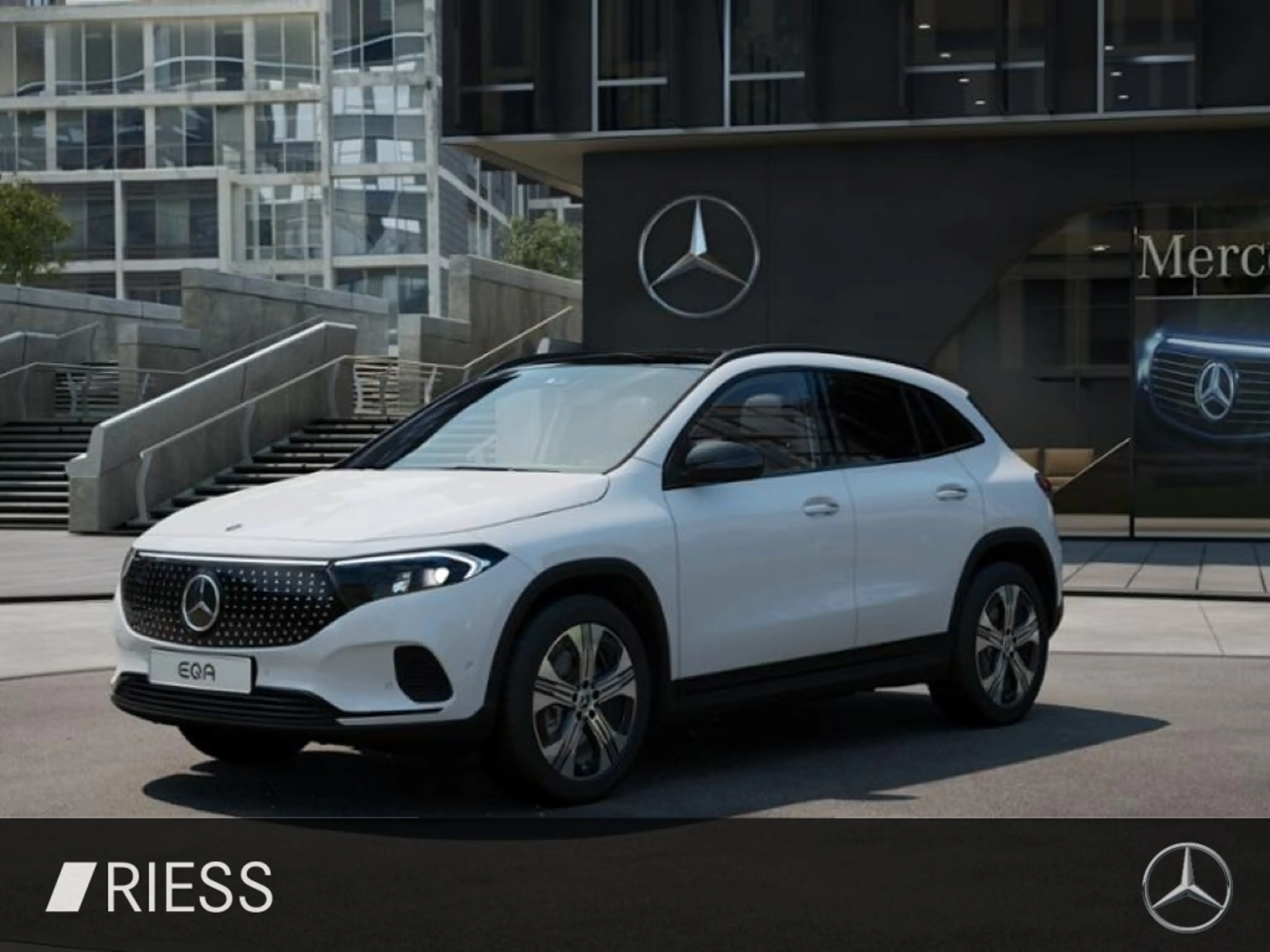 Mercedes-Benz EQA 250 + AUT Kam. KeyLess KlimaA LED LM PDC Pano — photo 9