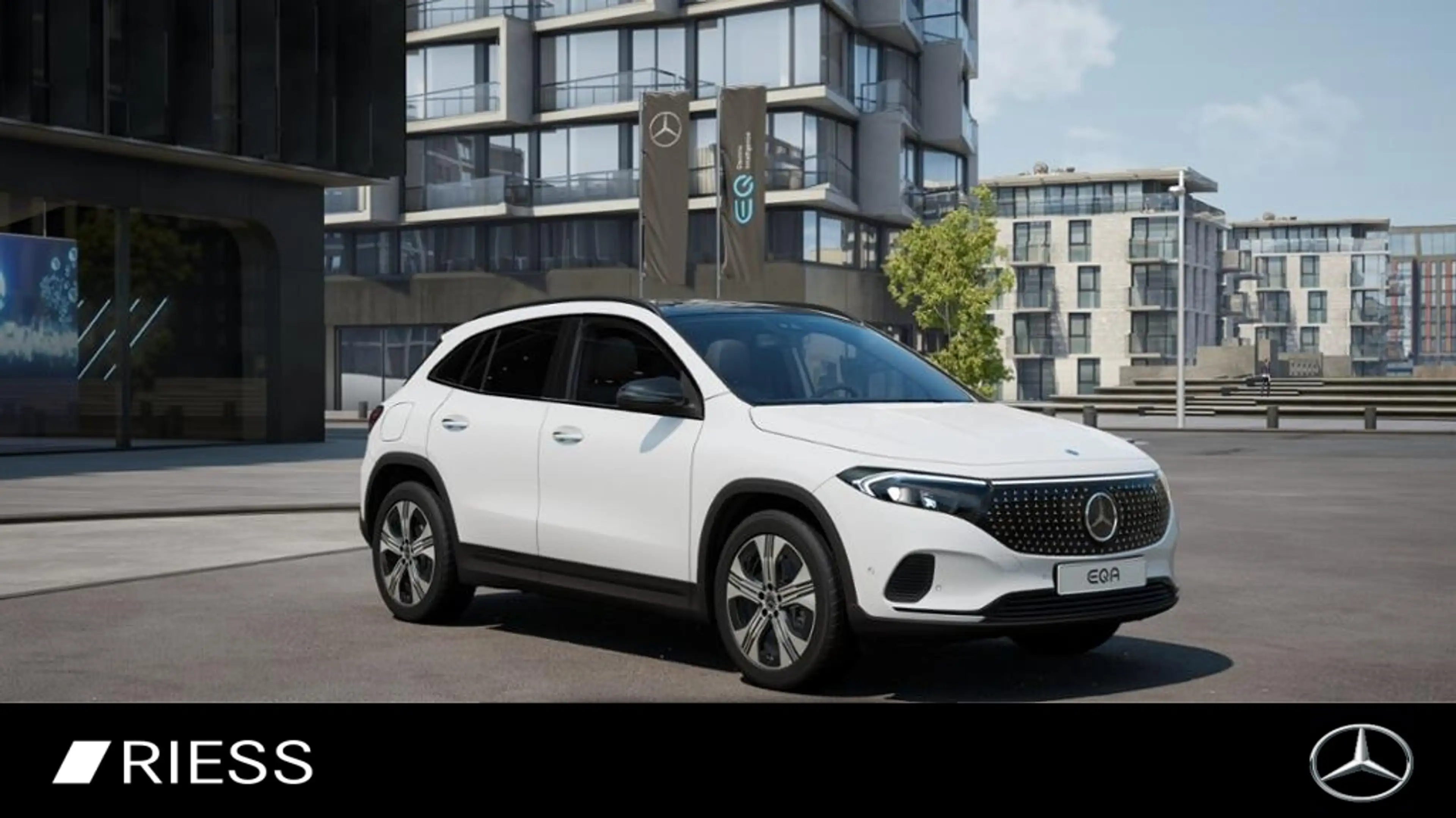 Mercedes-Benz EQA 250 + AUT Kam. KeyLess KlimaA LED LM PDC Pano
