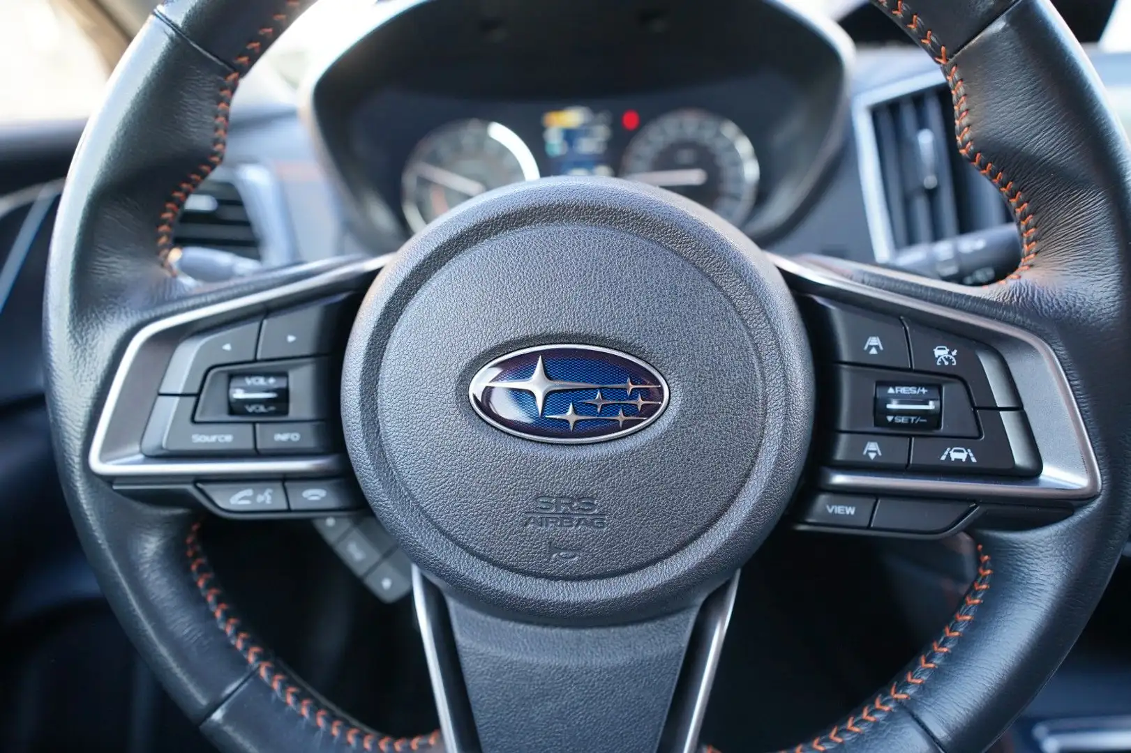 Subaru XV 1.6i AUT. EXCLUSIVE=1.HD=EXTRAS=GARANTIE=TOP Gris - 1