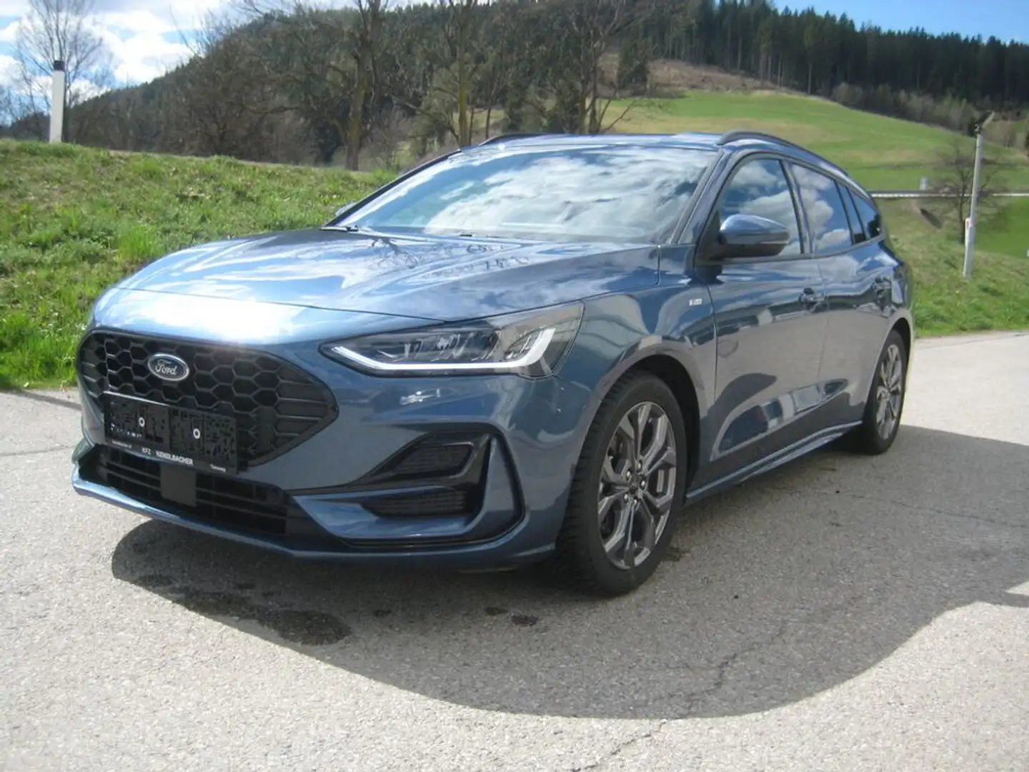 Ford Focus ST-Line X - 125PS, Garantie, Neues Modell Blau - 1