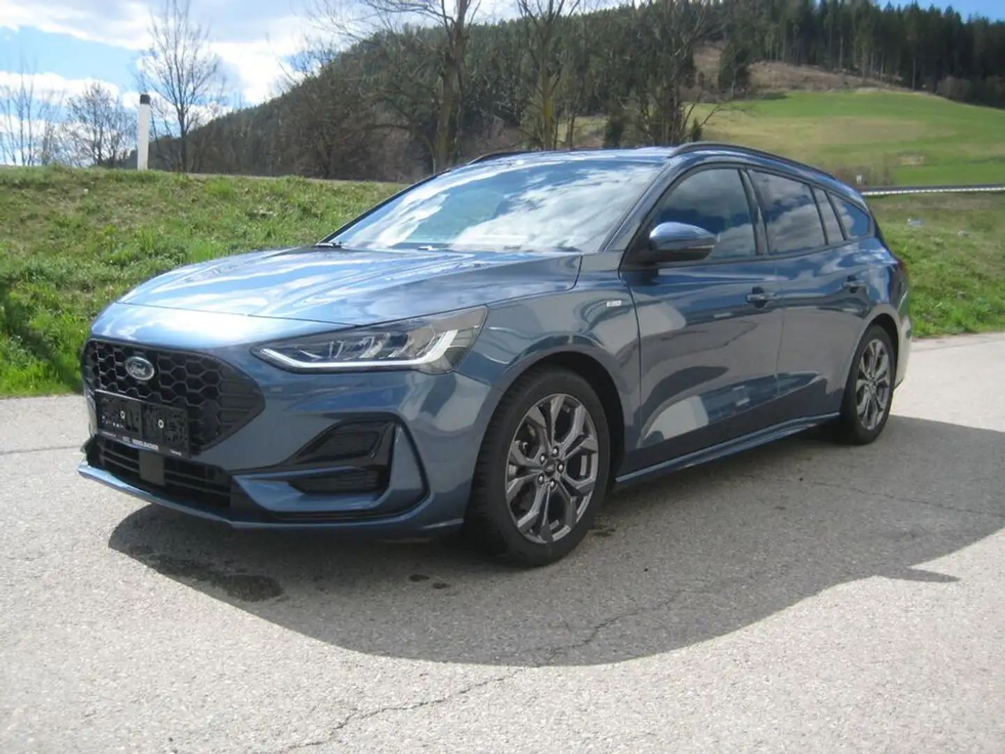 Ford Focus ST-Line X - 125PS, Garantie, Neues Modell Blau - 2