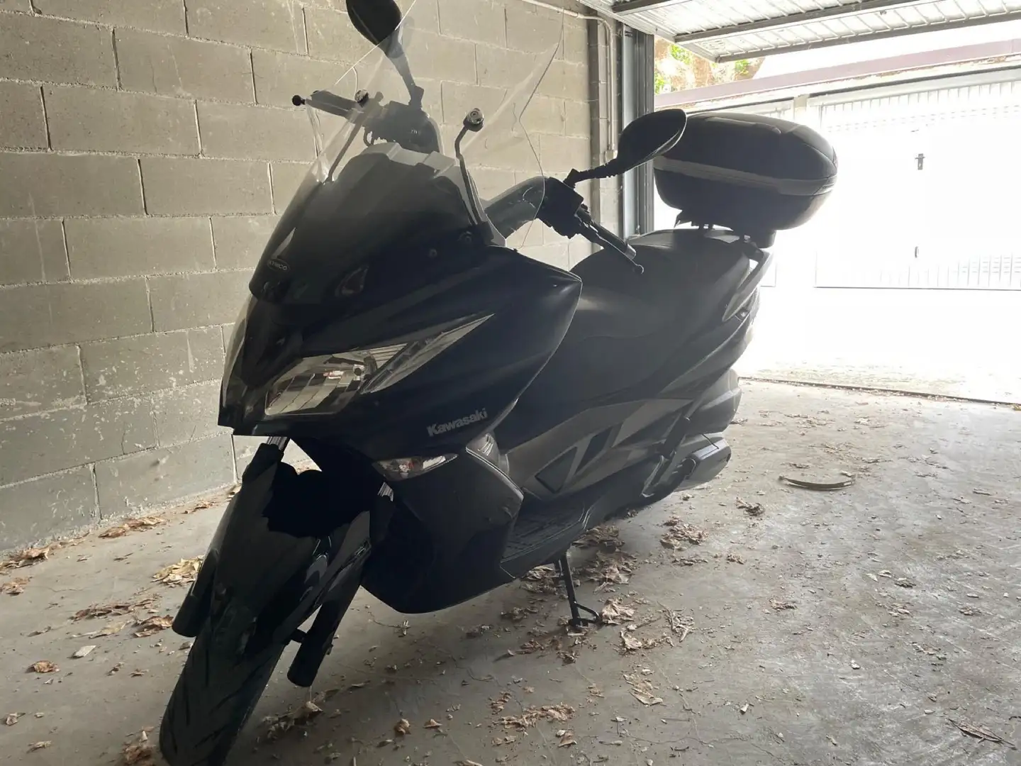 Kawasaki J300 Black - 1