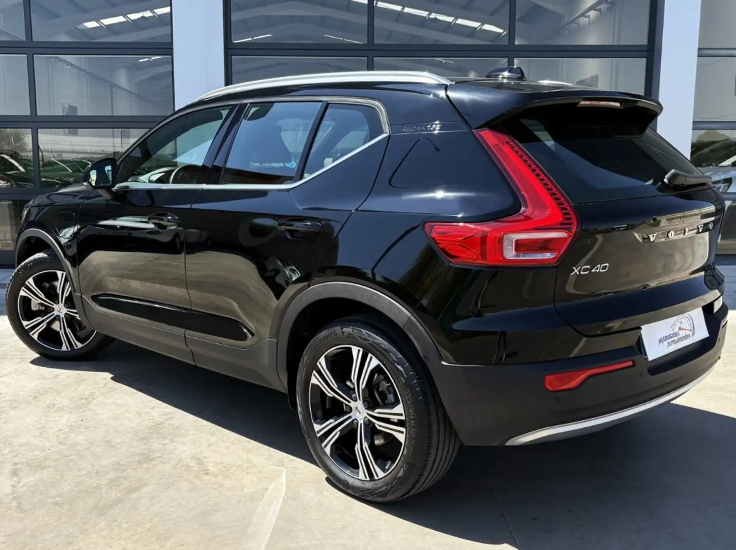 Volvo XC40 T5 Recharge Inscription Aut. Negro - 2
