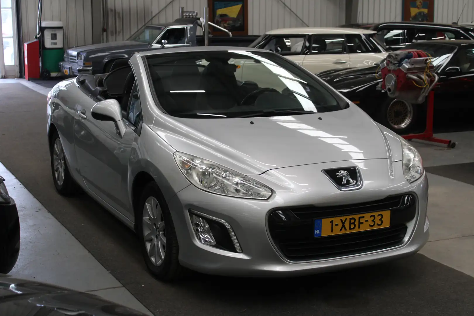 Peugeot 308 CC 1.6 VTi Sport Airco, Cruise control, Sportstoel Grijs - 2