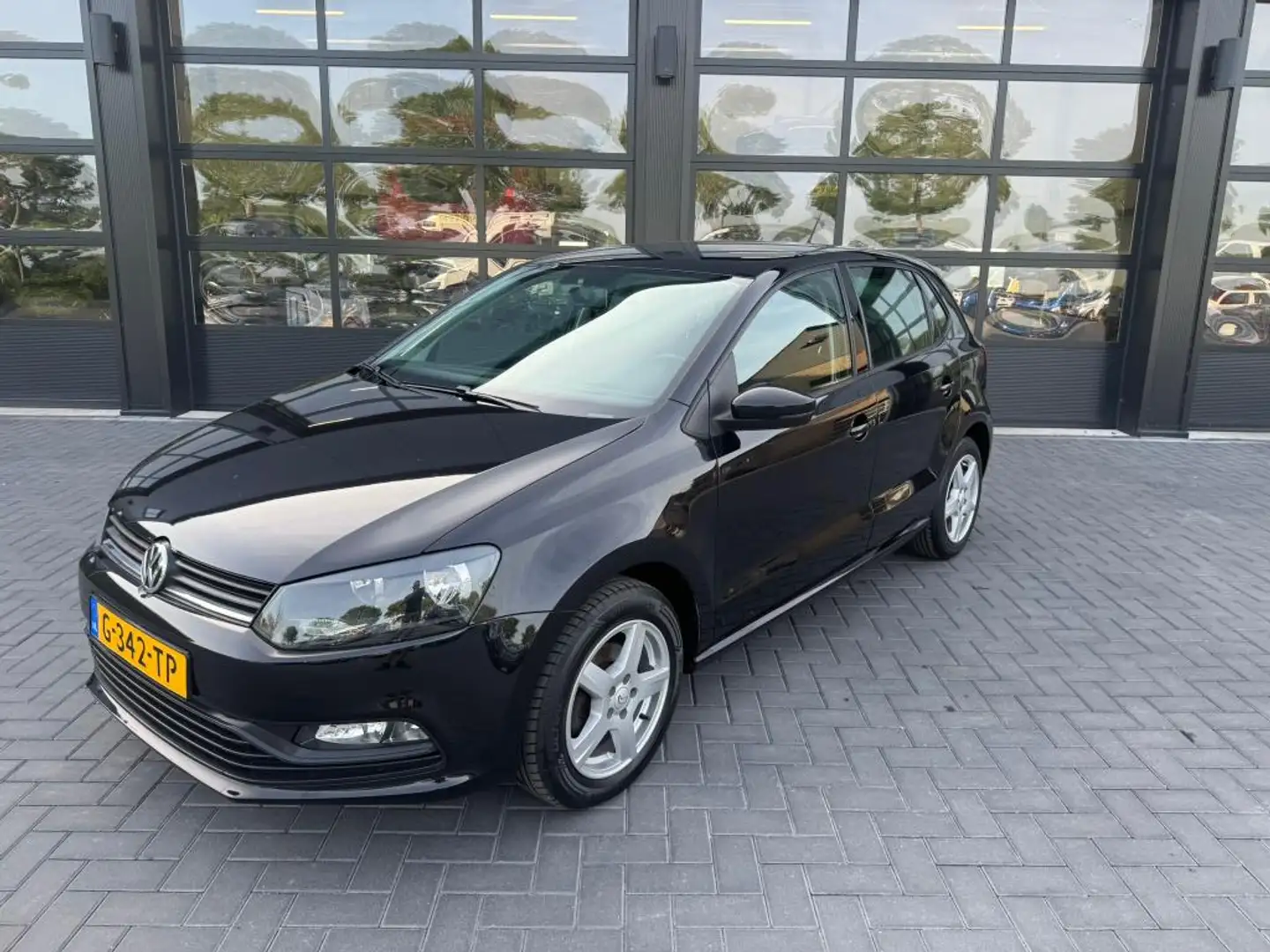 Volkswagen Polo 1.0 Airco / 5 Deurs Zwart - 1