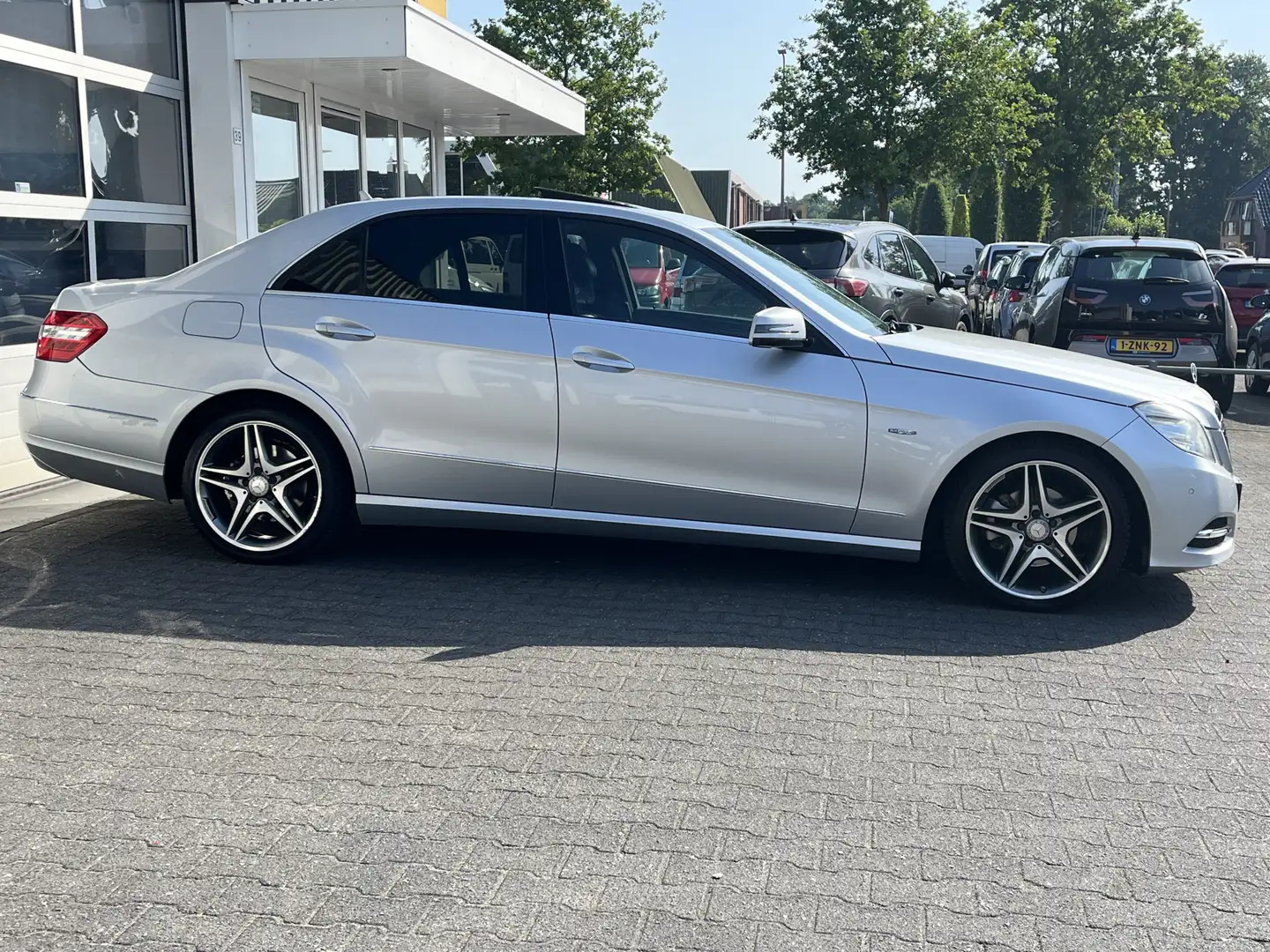 Mercedes-Benz E 220 CDI Automaat Business Class Avantgarde Schuif-kant Grijs - 2