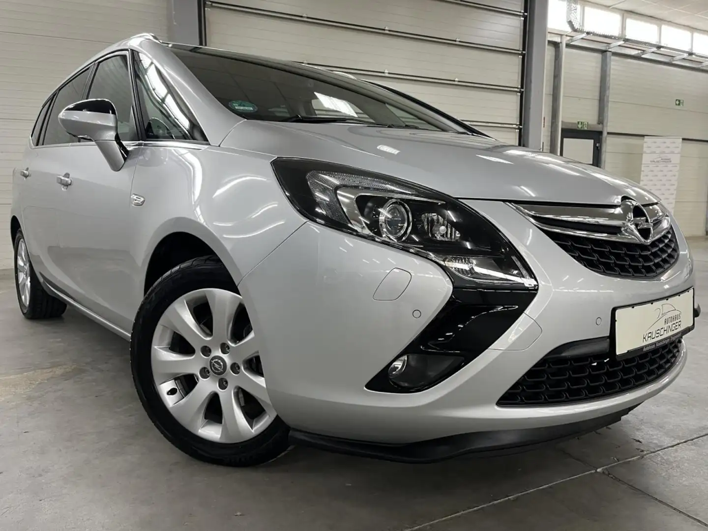 Opel Zafira C Tourer Innovation 7 SITZER AUTOMATIK NAVI SHZ LE Silber - 2