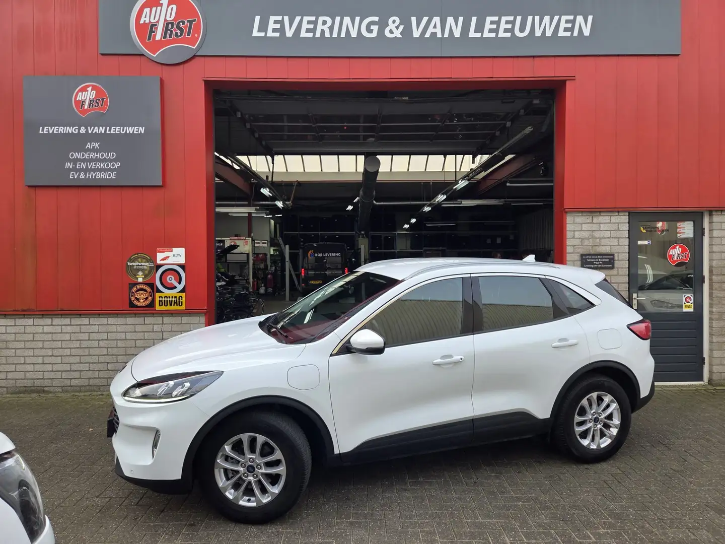 Ford Kuga 2.5 PHEV Titanium Navigatie/ Camera/ Stoelverwarmi Blanc - 1