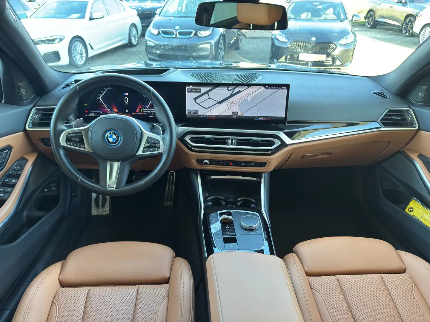 BMW 330 e xDrive Touring M Sport SportpaketPRO H&K Noir - 2
